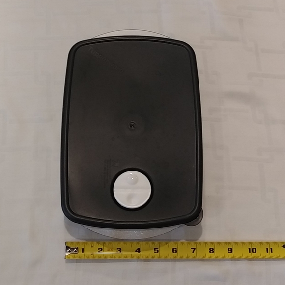 Tupperware 3 Compartment Divided Dish With Vent - Picture 3 of 6